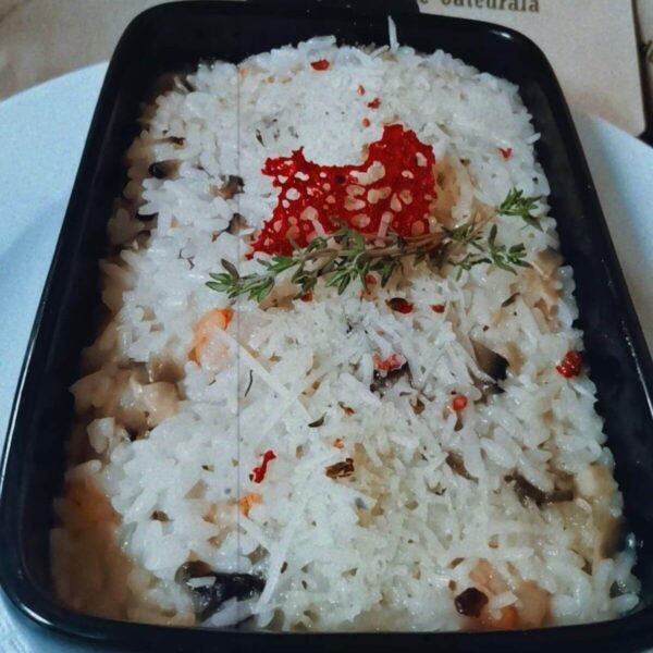 Risotto cu ciuperci si creveti al forno/Baked risotto with mushrooms and shrimp