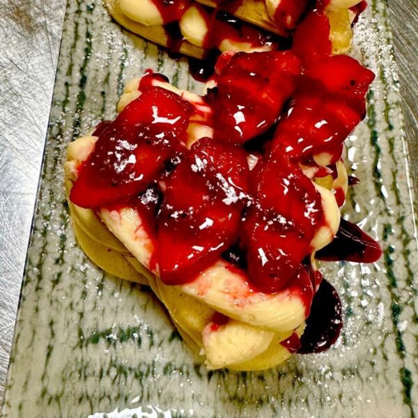 Clatite americane cu sos vanilie/American Pancakes with Vanilla Sauce