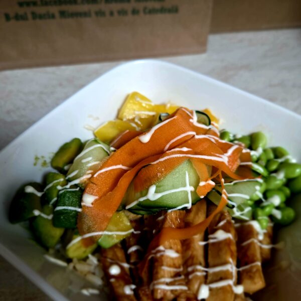 Salata Halty Poke bol/Halty Poke bol salad